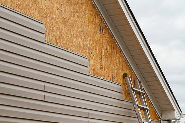 Professional Fiber Cement Siding technician working in Pacolet, SC